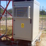 Instalare panou outdoor cu UPS site telecom